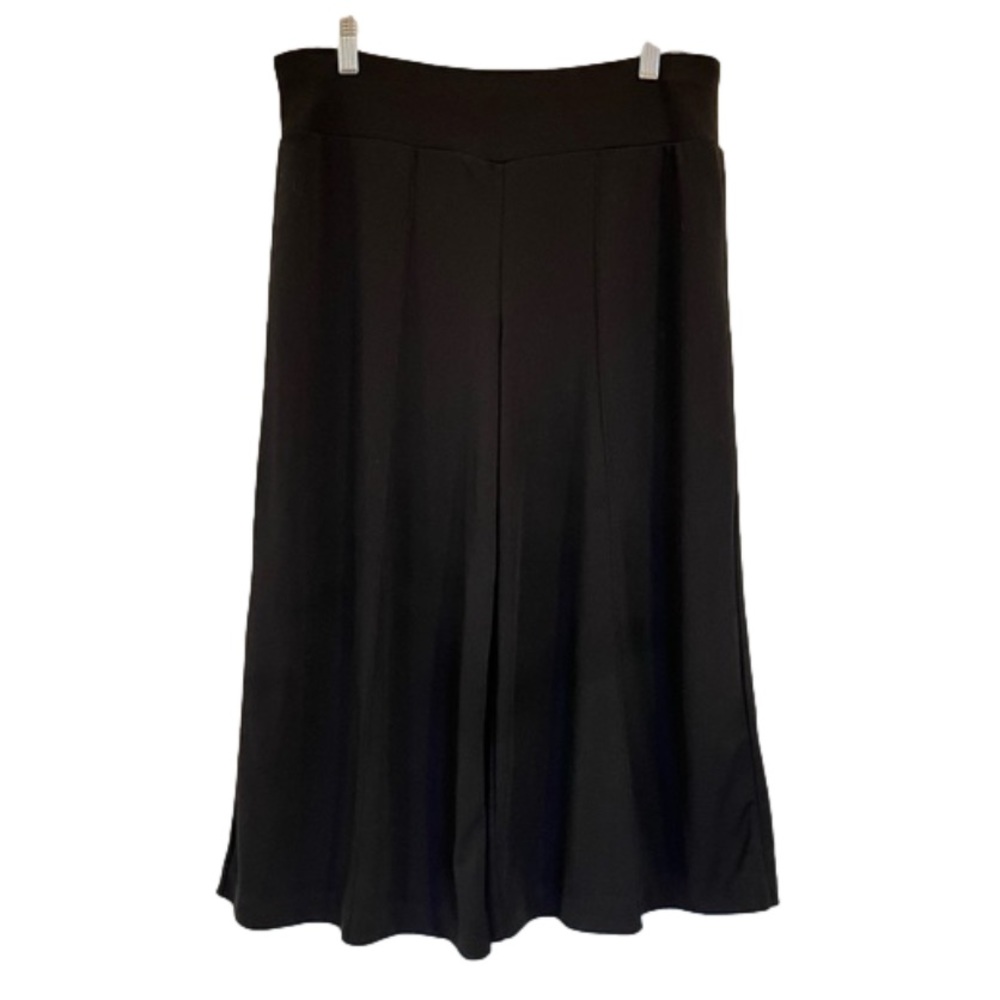 Black Wide Leg Cropped Culottes Clara S. Size Medium Flowy Stretch Medium Rise